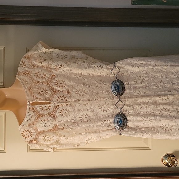 Lace Classy Country Dress - Picture 4 of 8